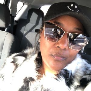 Meet your Posher, Michele